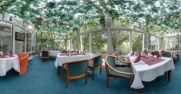Hotel Sirius